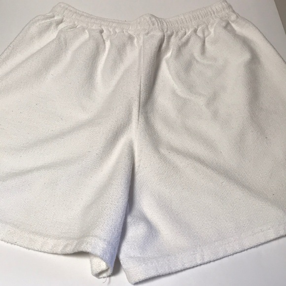 White elastic waist shorts with inner drawstring - Picture 1 of 3